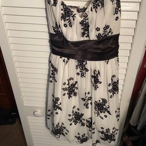 Black and White floral velvet spaghetti strap short dress.